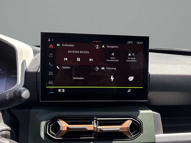 Dacia Spring Extreme 100 EPH vo+hi+Kamera  CCS Schuko Navi — photo 15