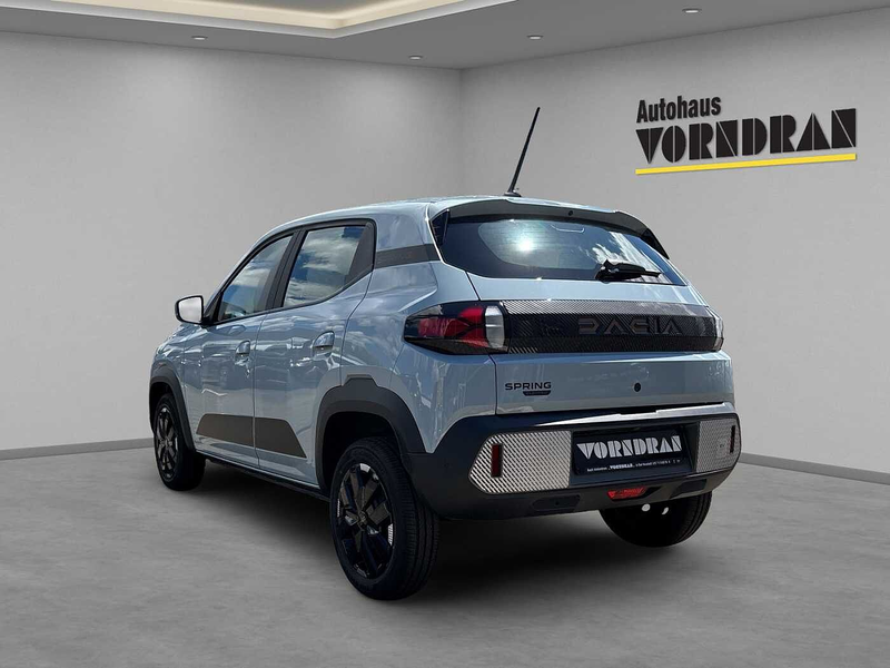 Dacia Spring Extreme 100 EPH vo+hi+Kamera  CCS Schuko Navi — photo 4