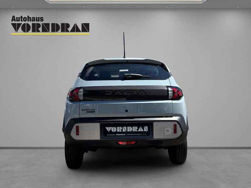 Dacia Spring Extreme 100 EPH vo+hi+Kamera  CCS Schuko Navi — photo 5