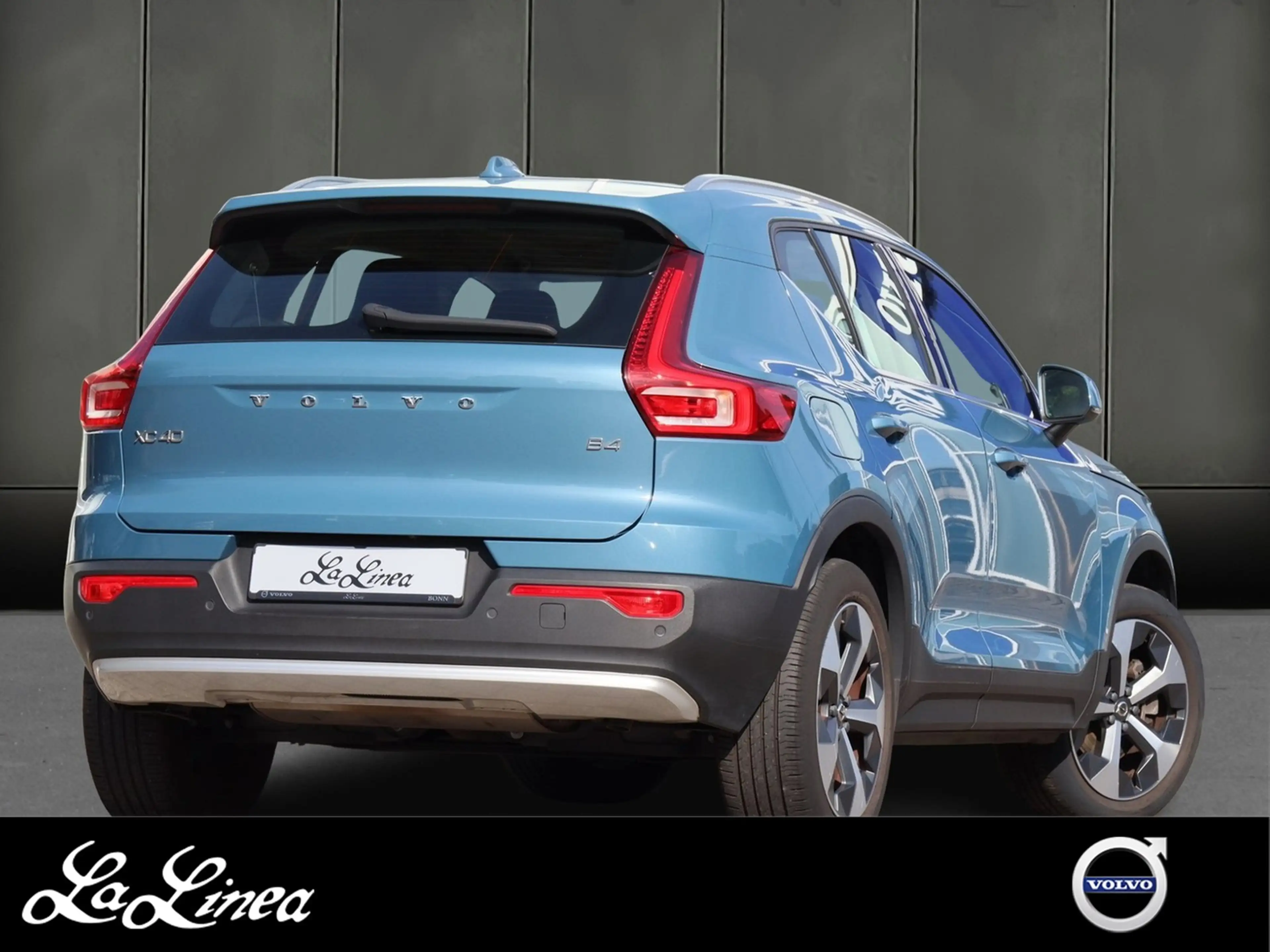 Volvo XC40 B4 Ultimate Bright Aut. Navi*PDC*LED — photo 2