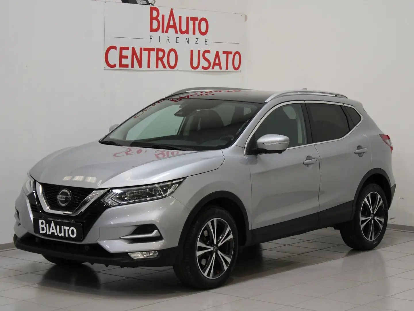 Nissan Qashqai Qashqai 1.3 DIG-T 140 CV N-Connecta Grigio - 1