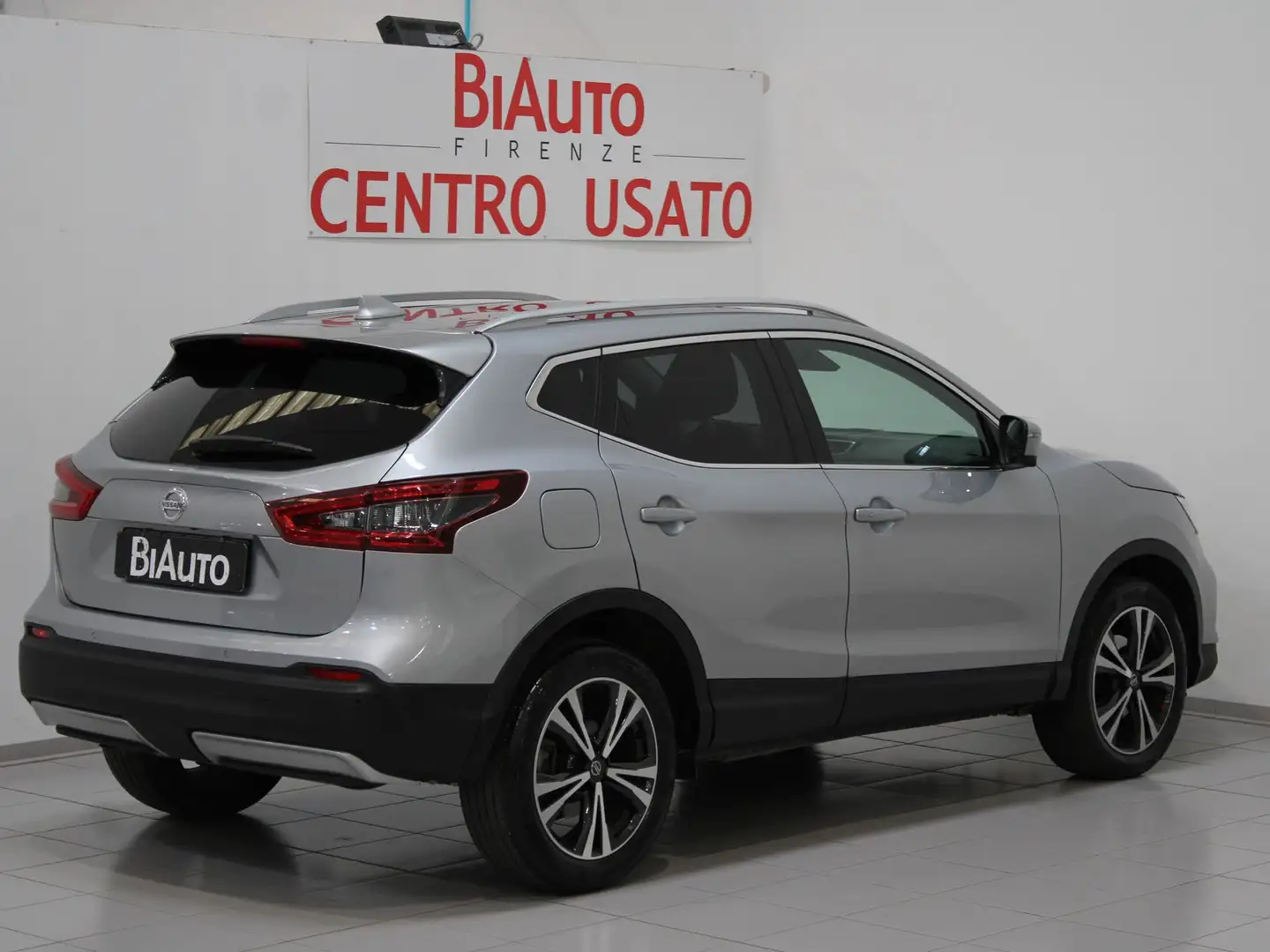 Nissan Qashqai Qashqai 1.3 DIG-T 140 CV N-Connecta Grigio - 2
