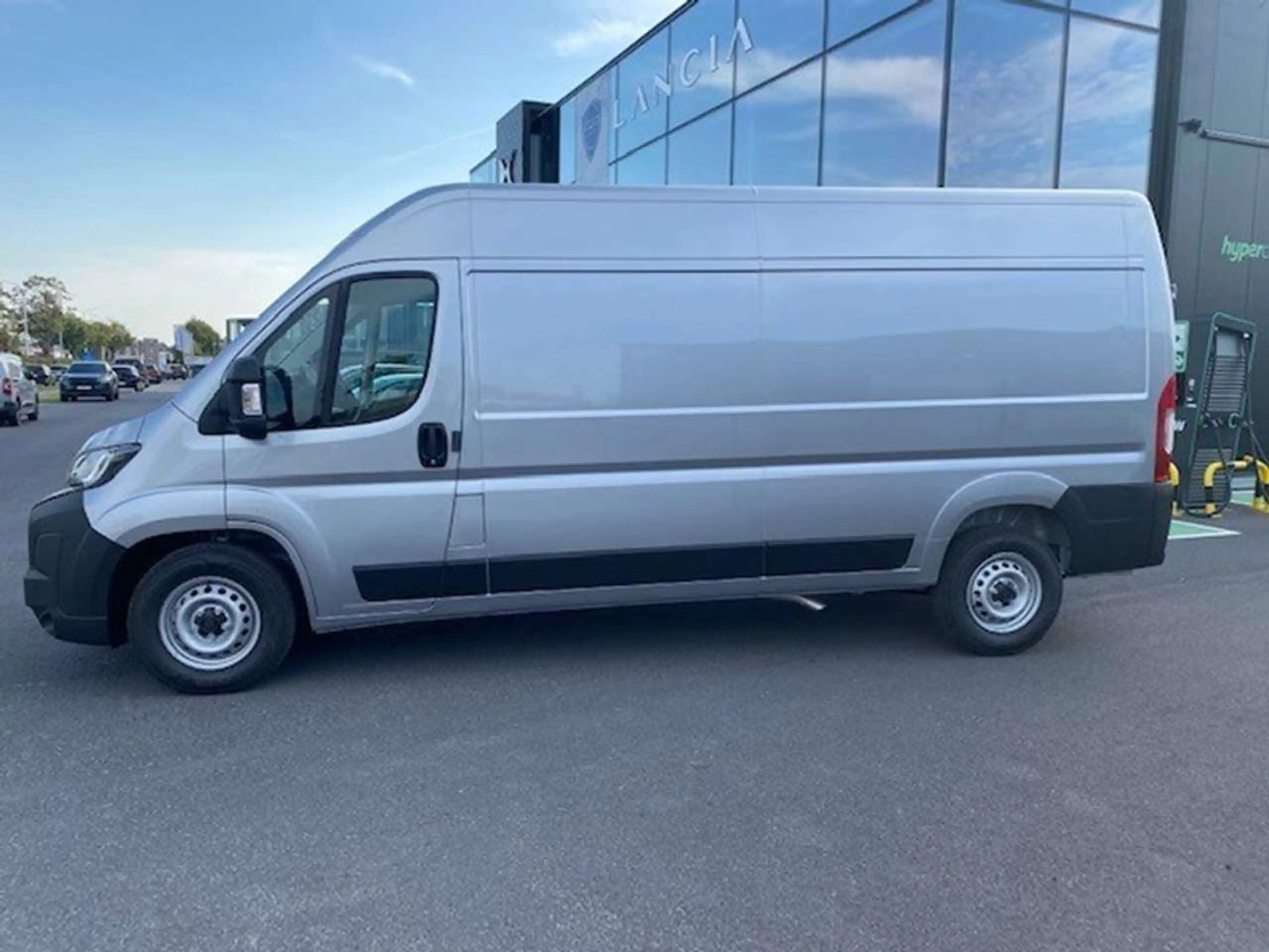 Peugeot Boxer L3H2 180PK Automaat - *0KM* 360° Sensoren - LED... — photo 2