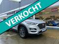 Hyundai TUCSON 1.6 T-GDI Premium 177 PK Automaat / Navigatie / Da Zilver - thumbnail 1