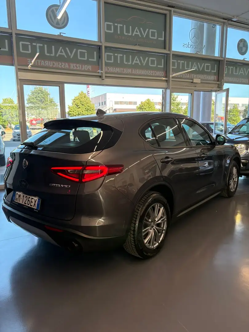 Alfa Romeo Stelvio Stelvio 2020 2.2 t Business rwd 160cv auto Gri - 2