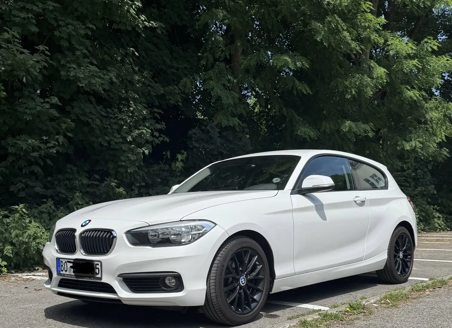 BMW 118 118 i Advantage Weiß - 1
