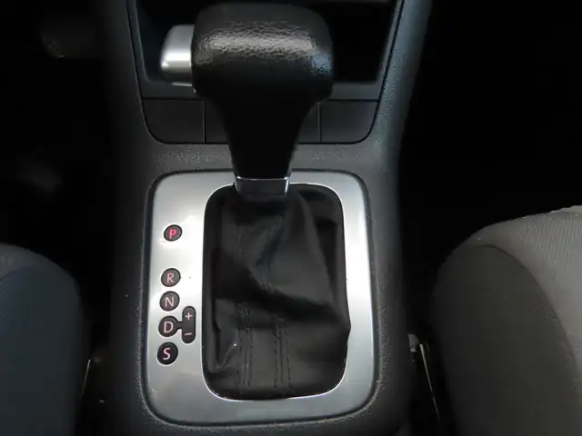 Volkswagen Golf Plus view 15