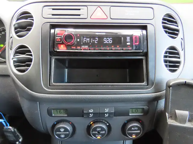 Volkswagen Golf Plus view 14