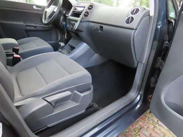 Volkswagen Golf Plus view 9