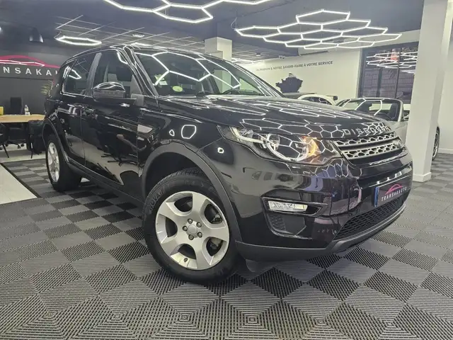Land Rover Discovery FWD BASE