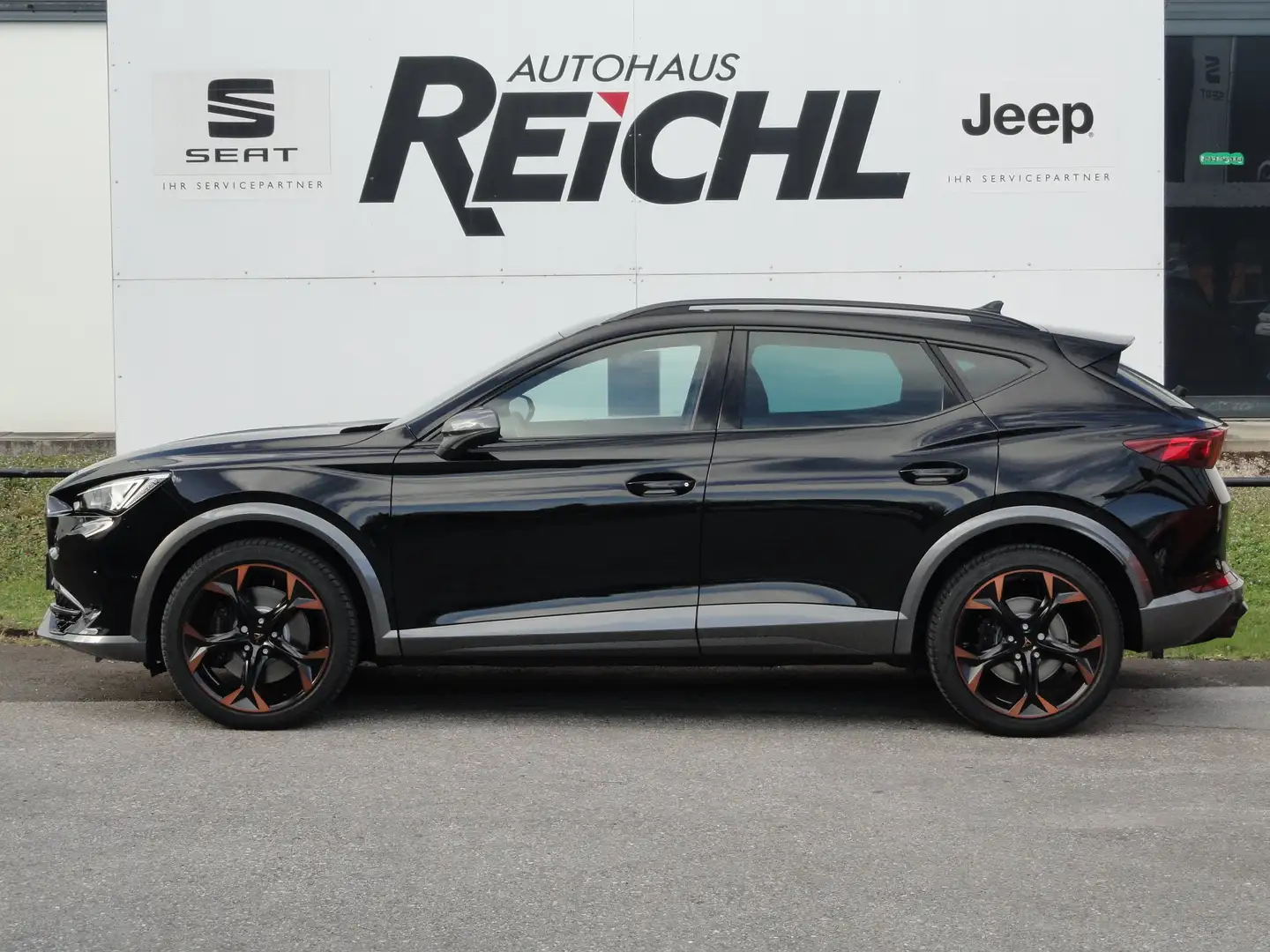 CUPRA Formentor VZ e-HYBRID 245 - Transport-Paket - Ass.-XL - ACC Zwart - 1