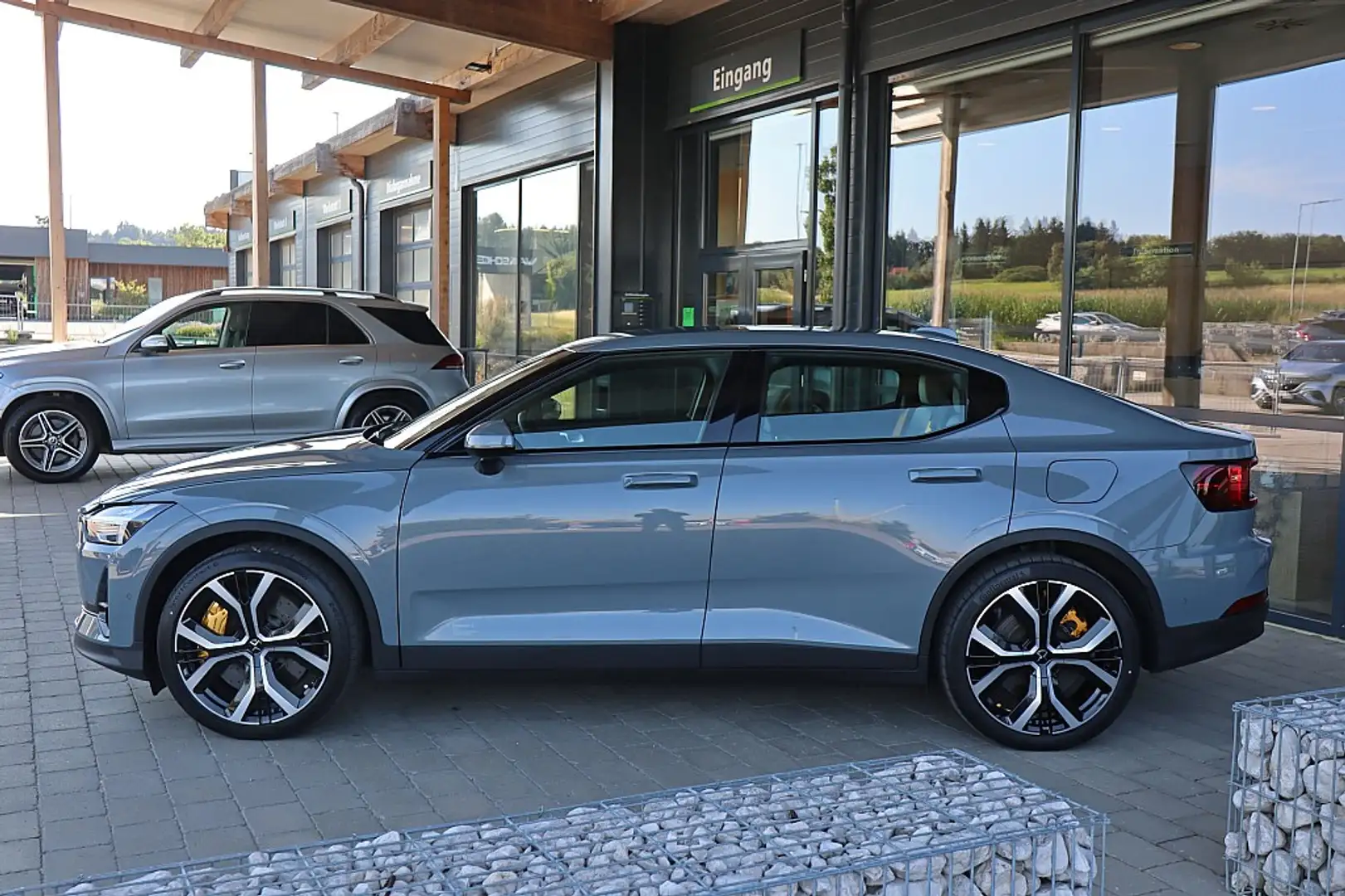 Polestar 2 Polestar 2 Long Range 78kWh Dual Motor Performa... Grau - 2