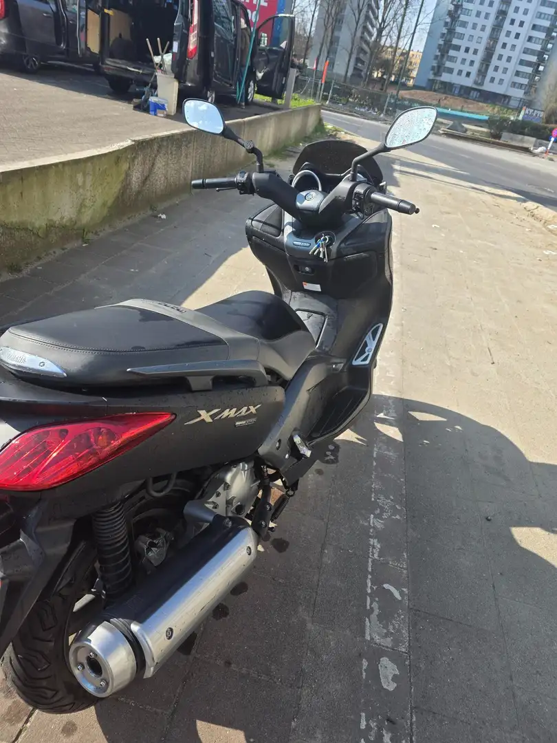 Yamaha X-Max 125 momodesign - 2