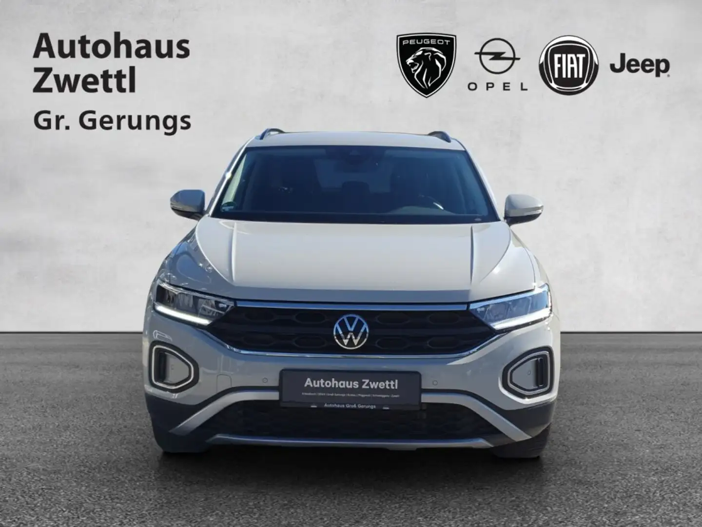Volkswagen T-Roc Live SUV 2,0 DSG Grau - 2