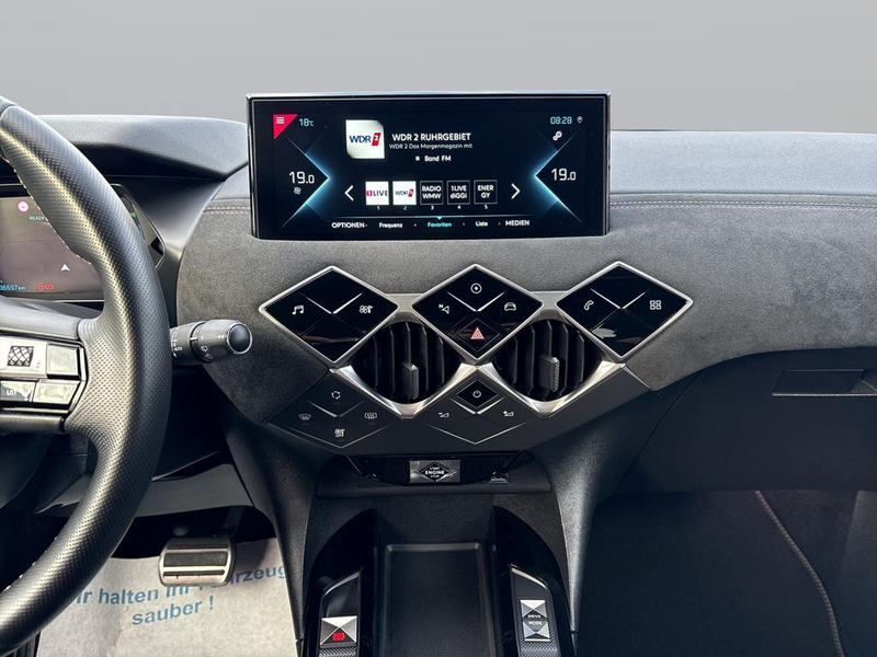 DS Automobiles DS 3 Crossback E-Tense NAVi+KLIMA+PDC — photo 12