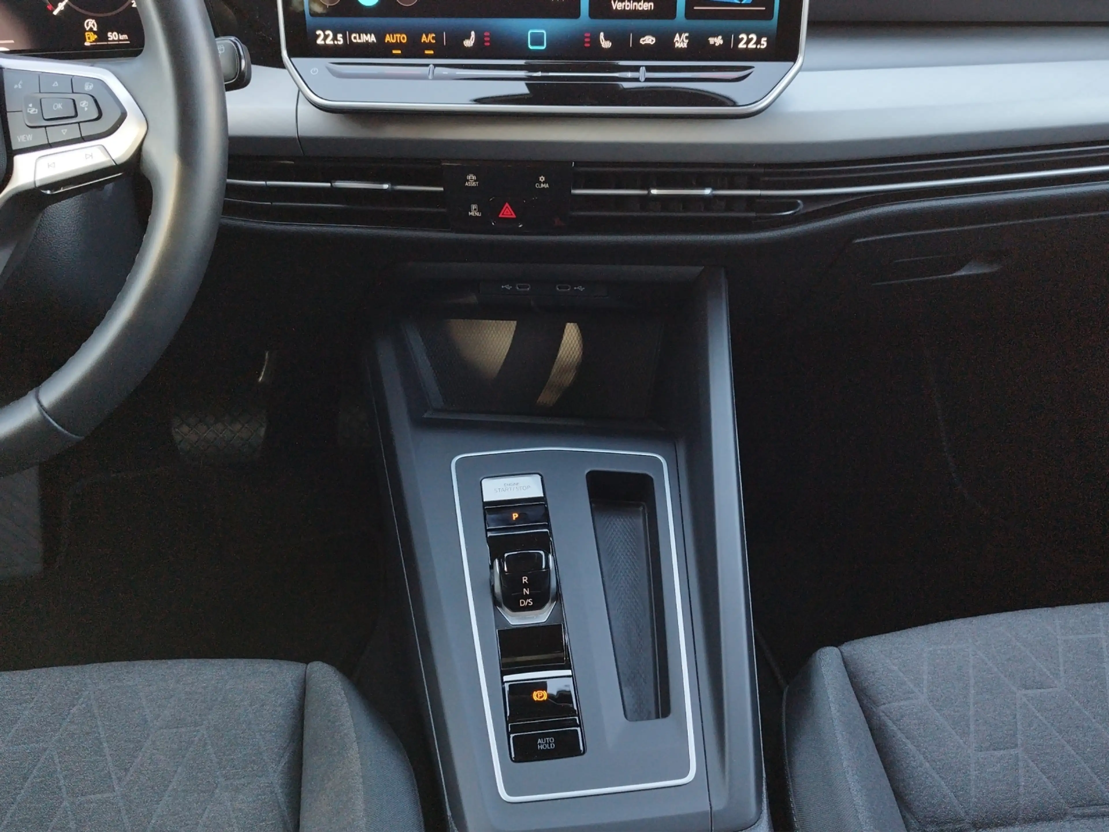 Volkswagen Golf Variant VIII Variant Life 1.5eTSI DSG 5JG/AHK/RFK/SHZ/LED — photo 10