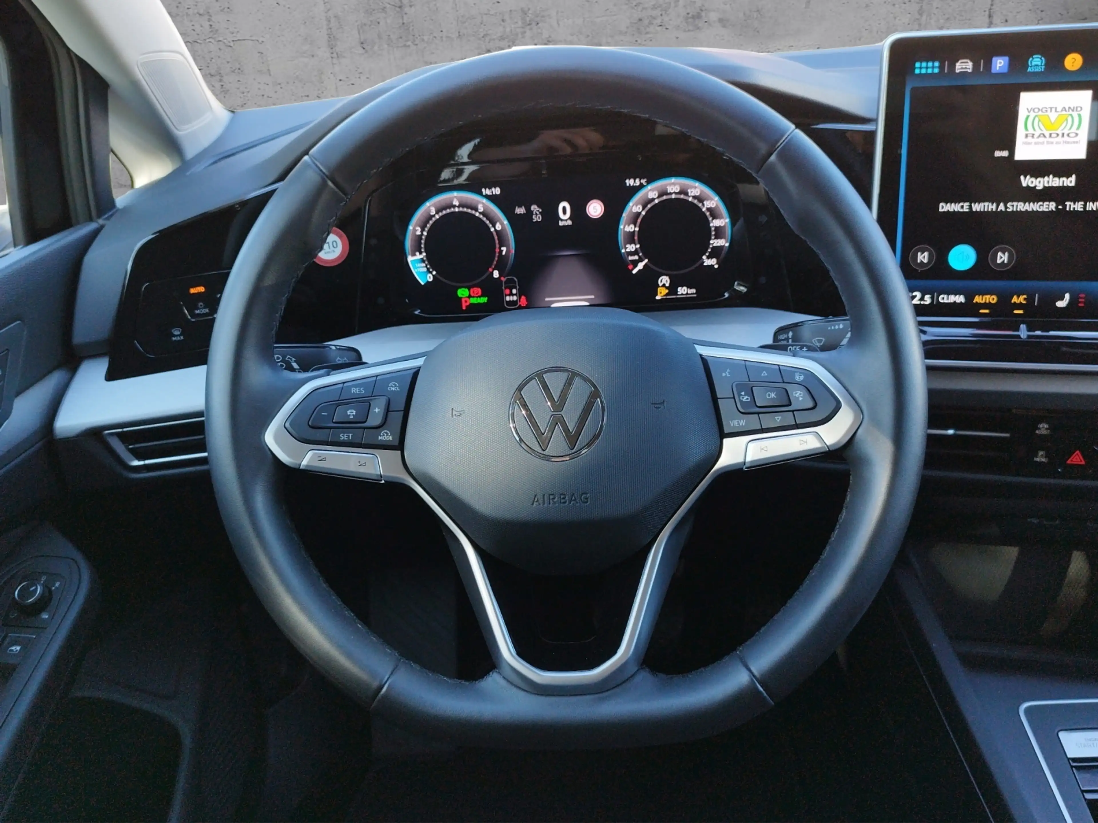 Volkswagen Golf Variant VIII Variant Life 1.5eTSI DSG 5JG/AHK/RFK/SHZ/LED — photo 8