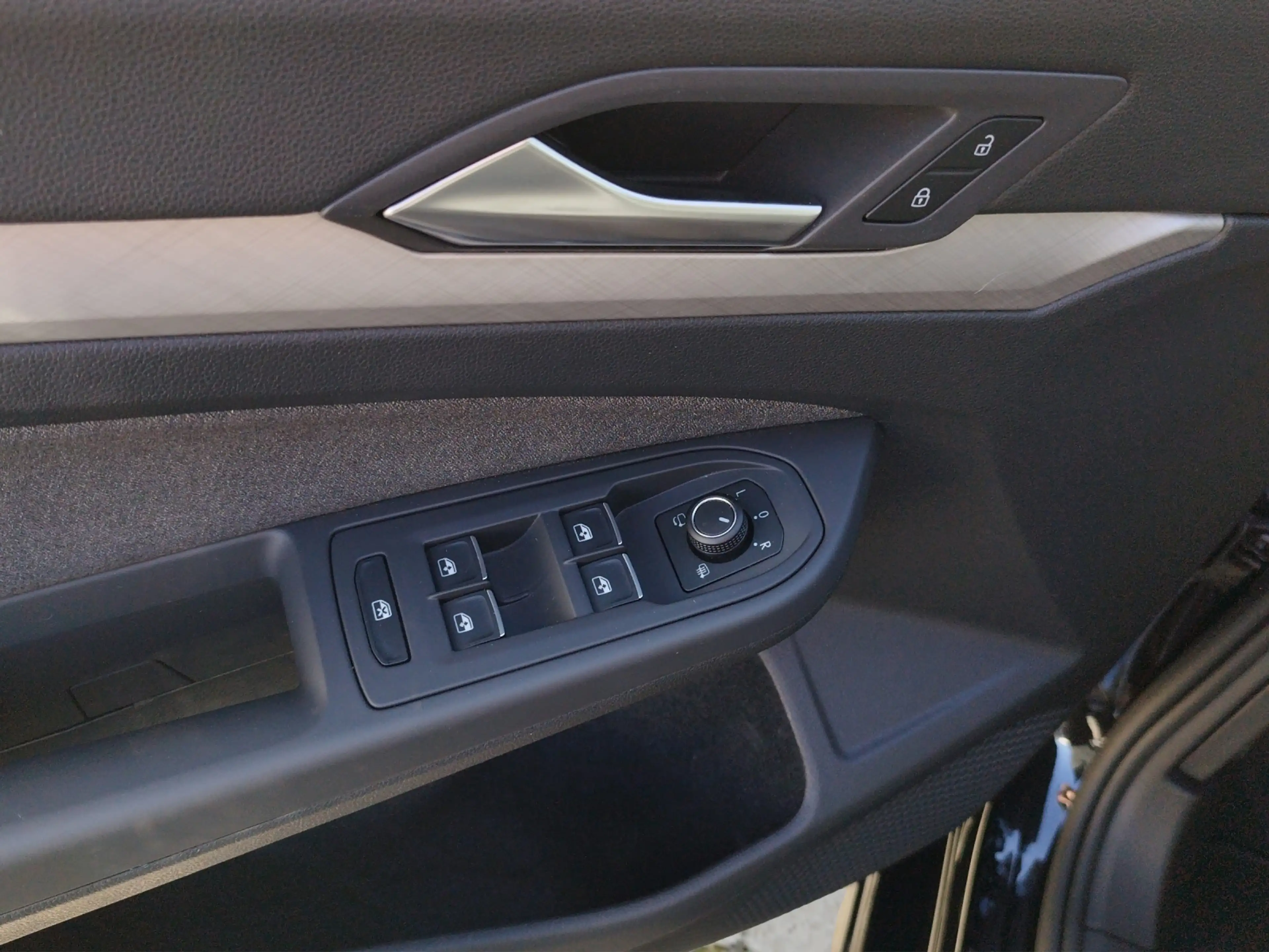 Volkswagen Golf Variant VIII Variant Life 1.5eTSI DSG 5JG/AHK/RFK/SHZ/LED — photo 7