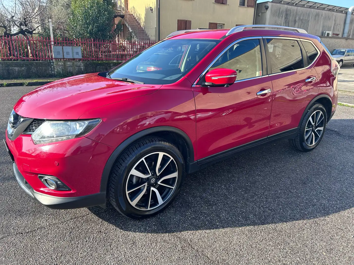 Nissan X-Trail 1.6 dci Tekna 2wd Rouge - 1
