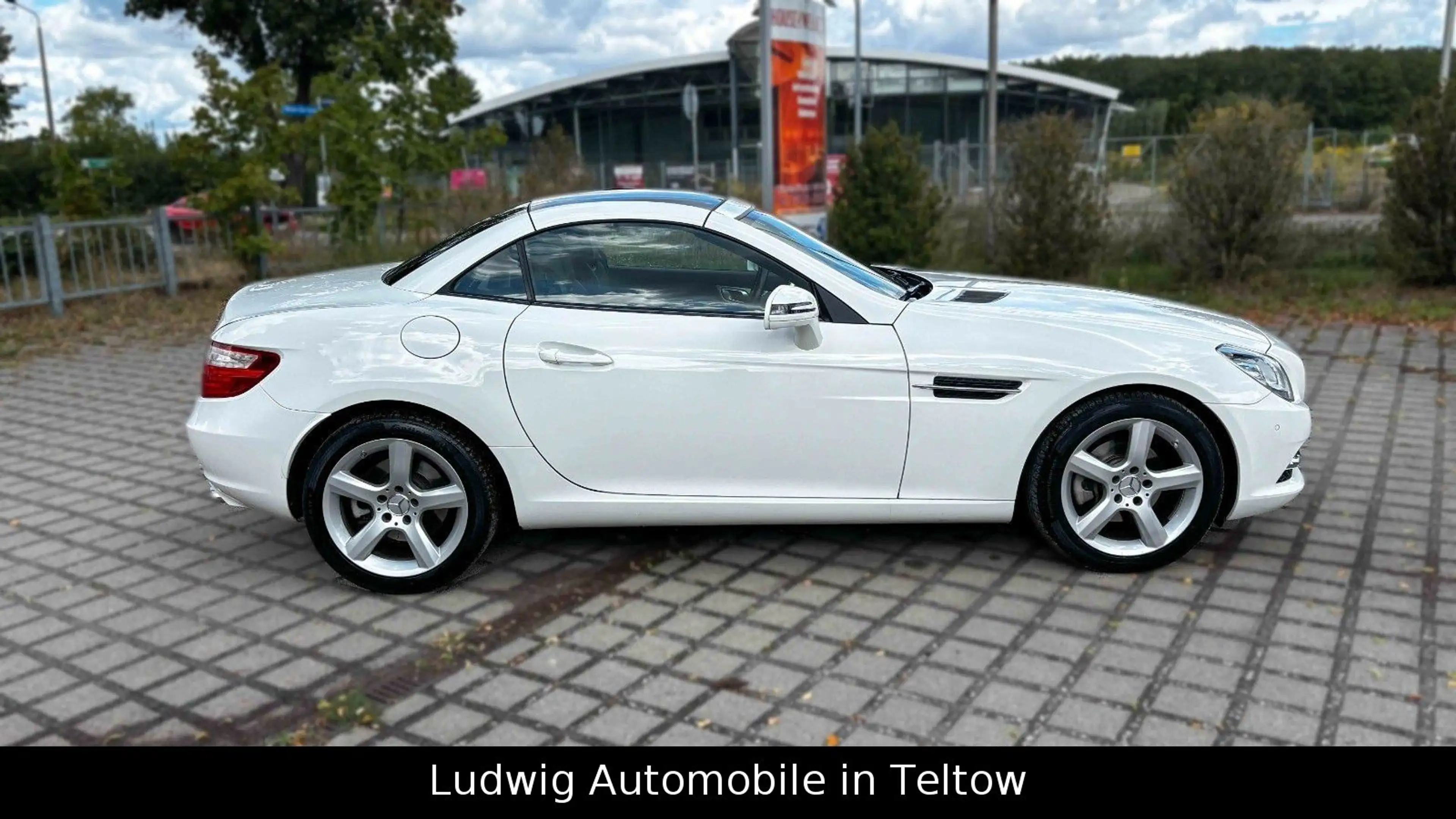 Mercedes-Benz SLK 200 Glasdach*Automatik*Leder*Airscarf — photo 5