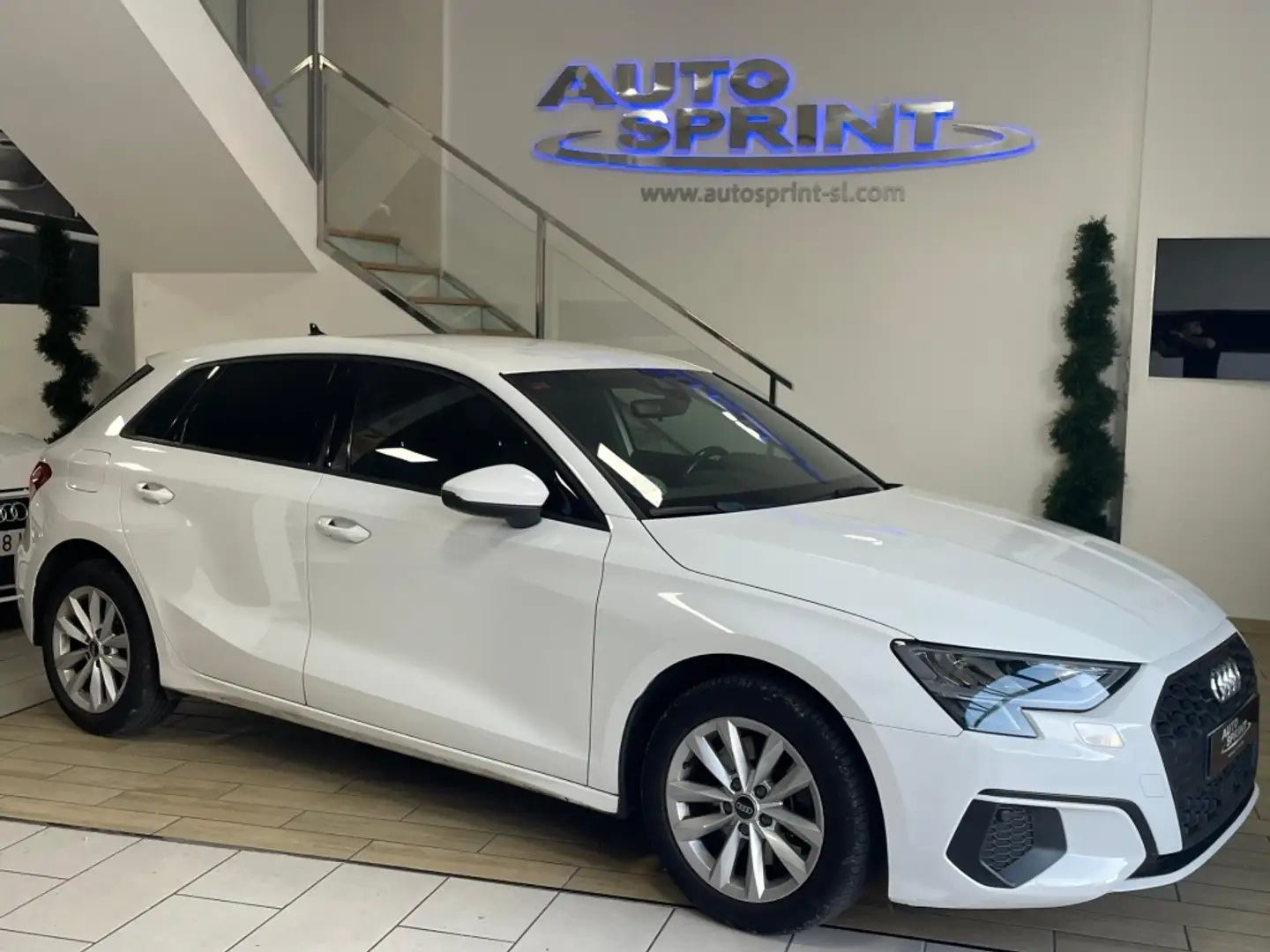 Audi A3 Sportback 30 TFSI Advanced Wit - 2