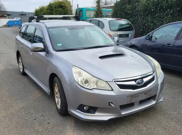 Subaru OUTBACK Outback 2.0D*Motorschaden