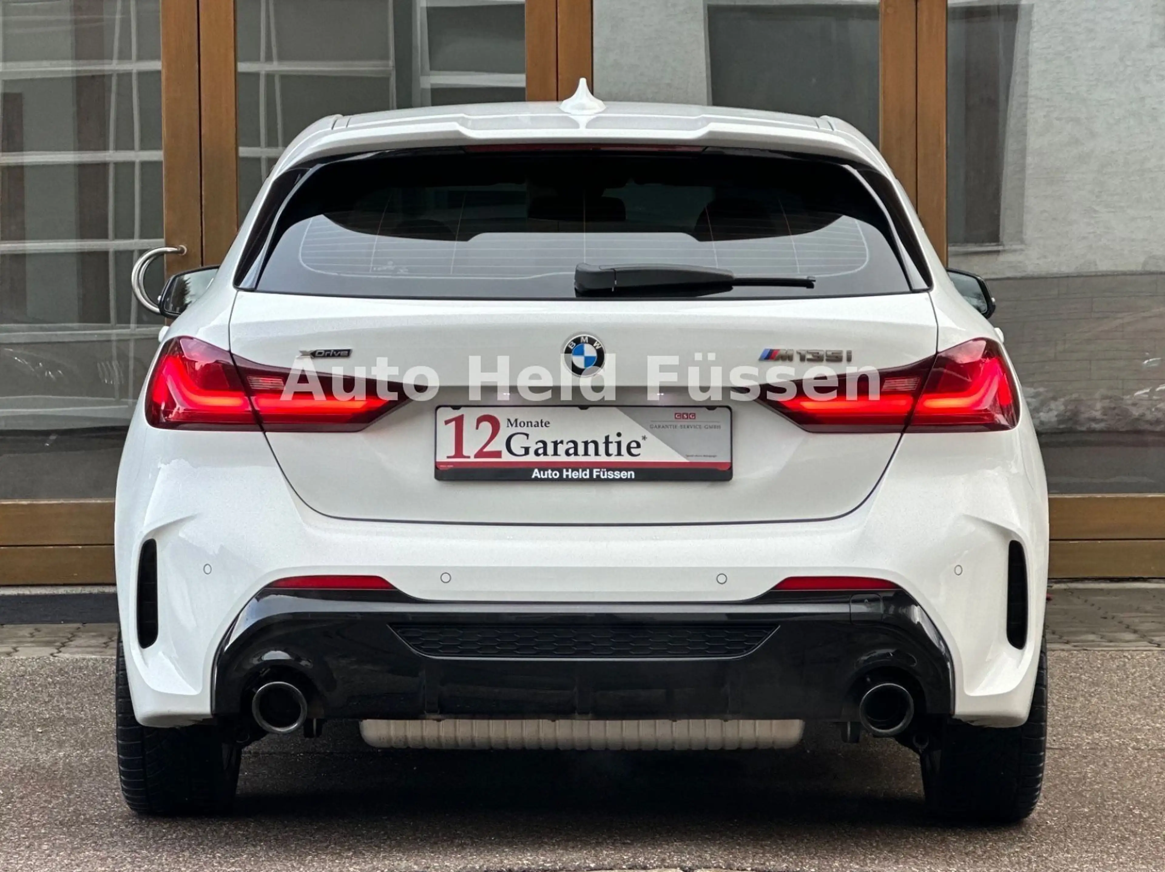 BMW 135 i xDrive Lim Aut Navi Temp LED — photo 6