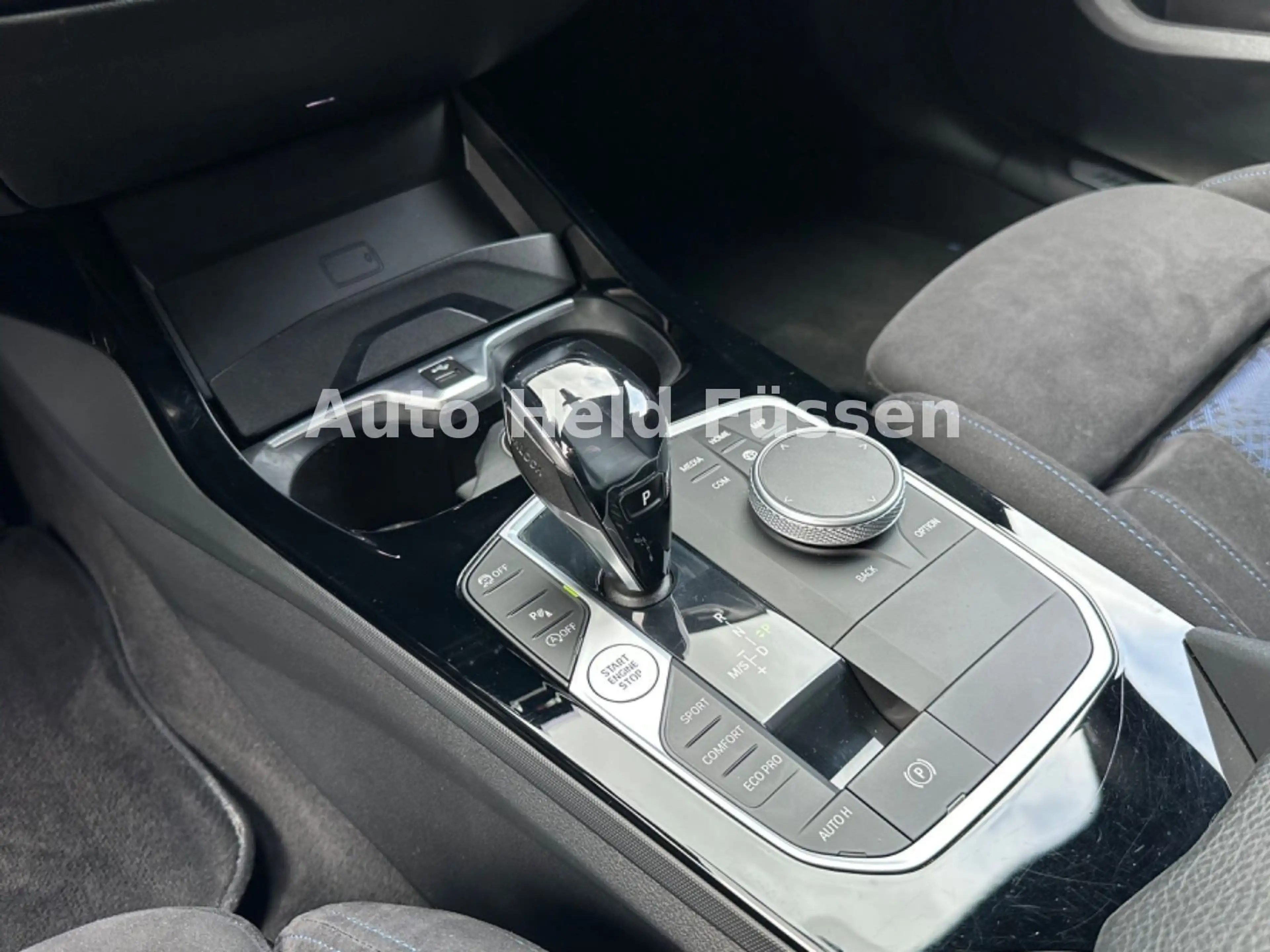 BMW 135 i xDrive Lim Aut Navi Temp LED — photo 14
