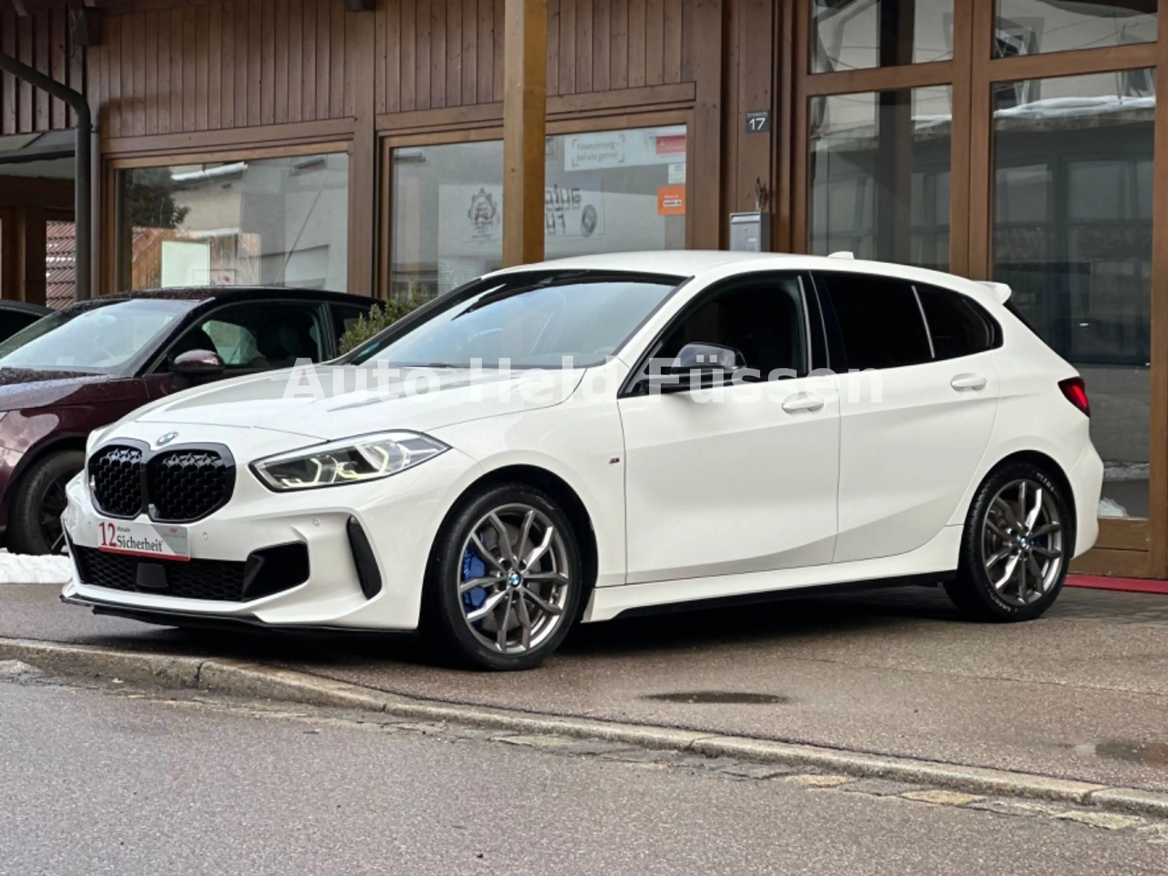 BMW 135 i xDrive Lim Aut Navi Temp LED — photo 2