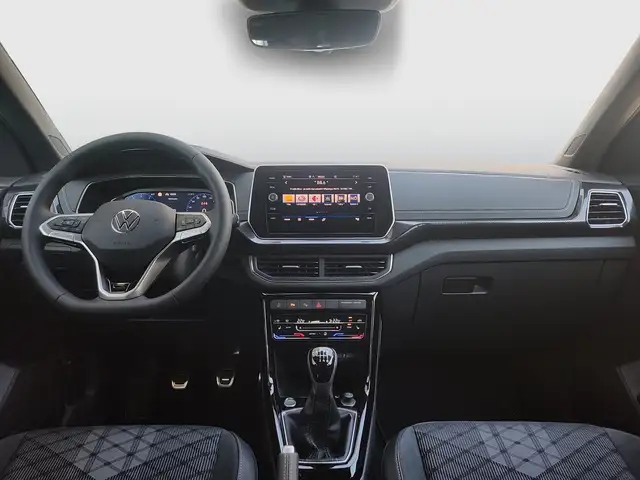 Volkswagen T-Cross view 9