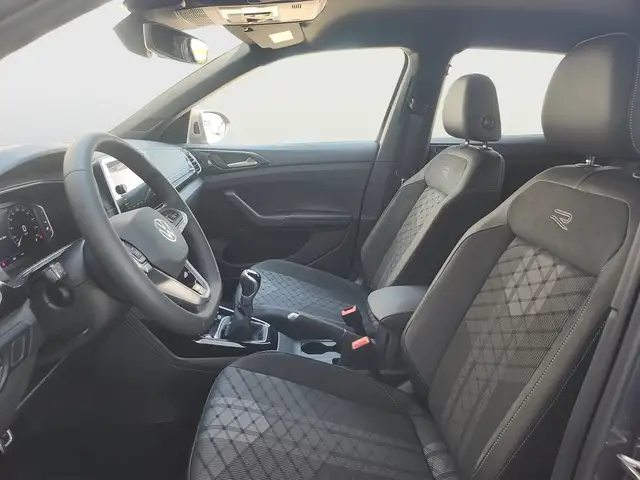 Volkswagen T-Cross view 8