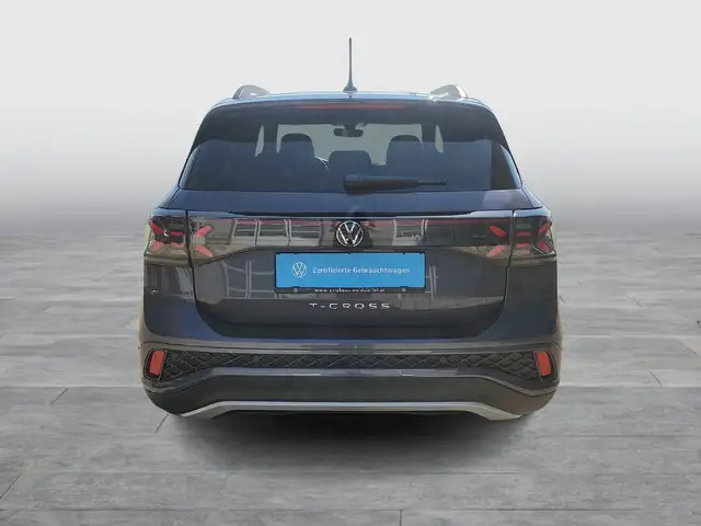Volkswagen T-Cross view 5