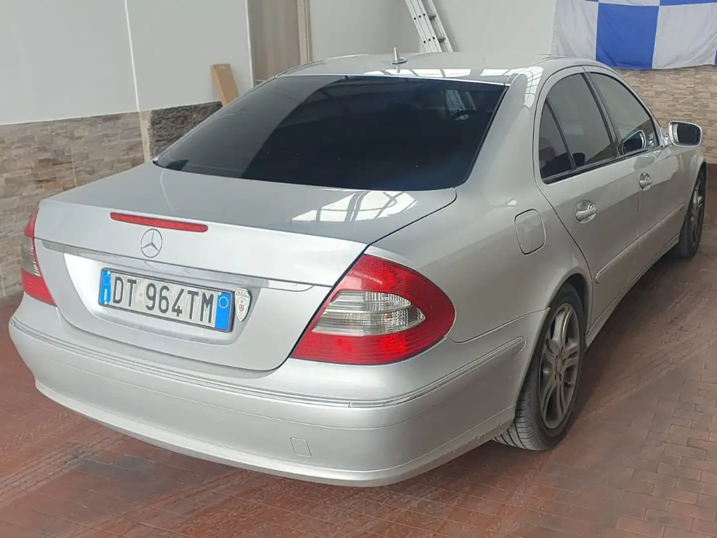 Mercedes-Benz E 220 Classe E - W211 Berlina cdi evo Avantgarde 170cv Grigio - 2