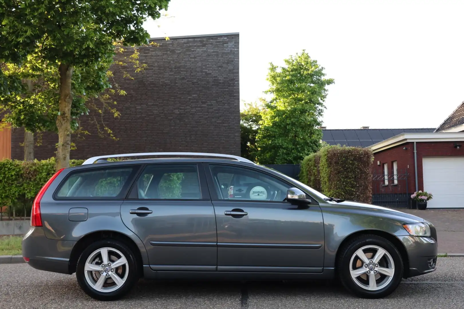 Volvo V50 2.0 Limited Edition | NAVI | CRUISE | CLIMA | XENO Grijs - 2