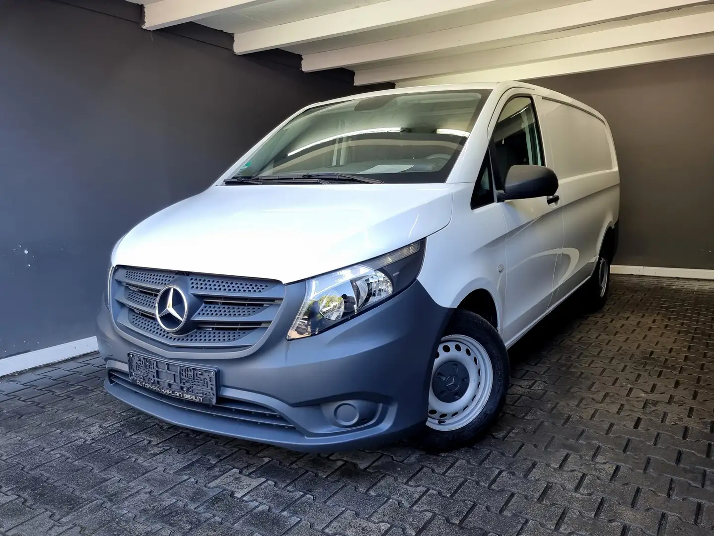 Mercedes-Benz Vito Kasten LANG, 114 CDI EU6, KLIMA, PDC, 3 SITZER Weiß - 1