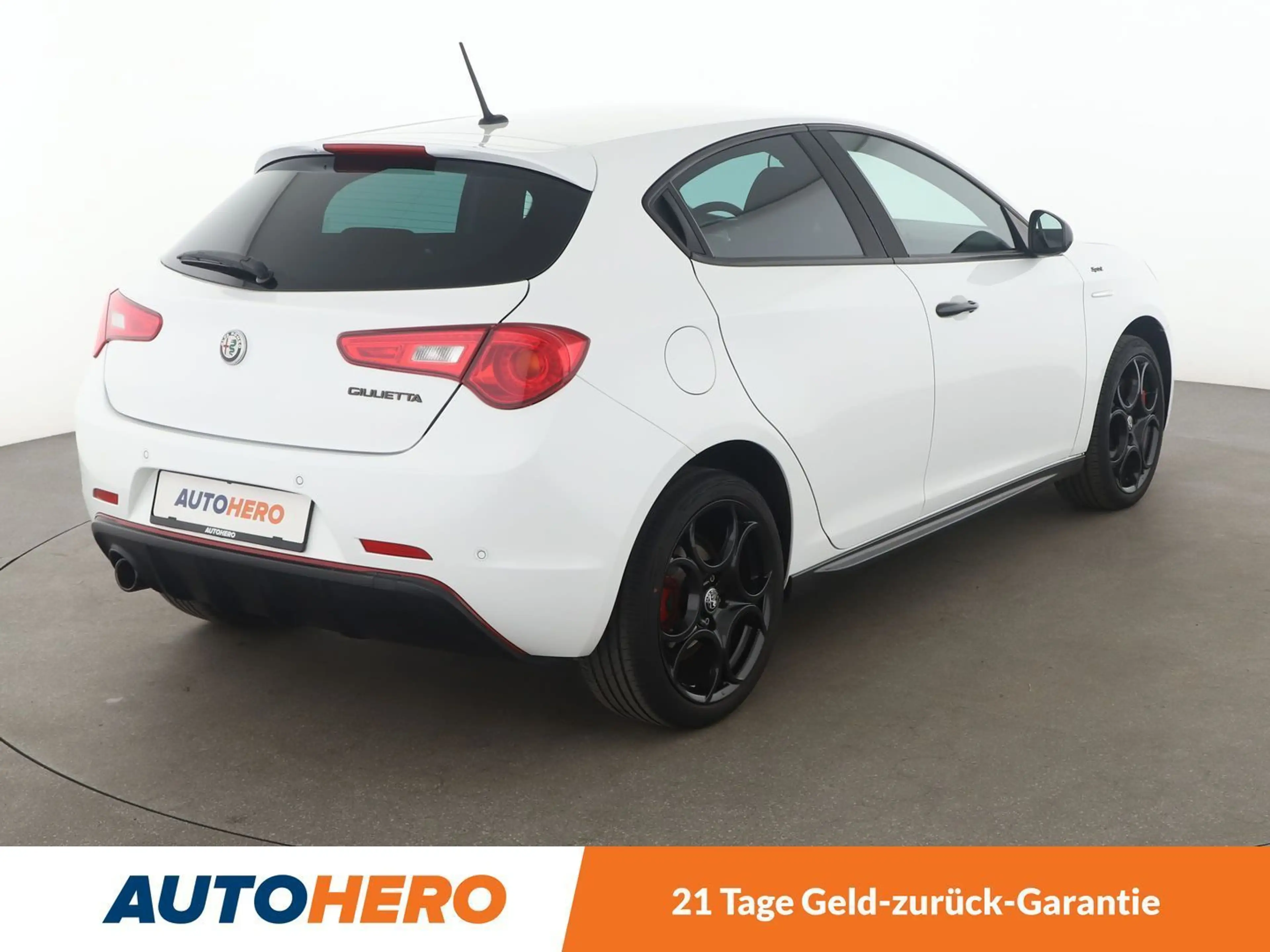 Alfa Romeo Giulietta 1.4 Turbo Sprint *NAVI*TEMPO*PDC*SHZ*ALU* — photo 6