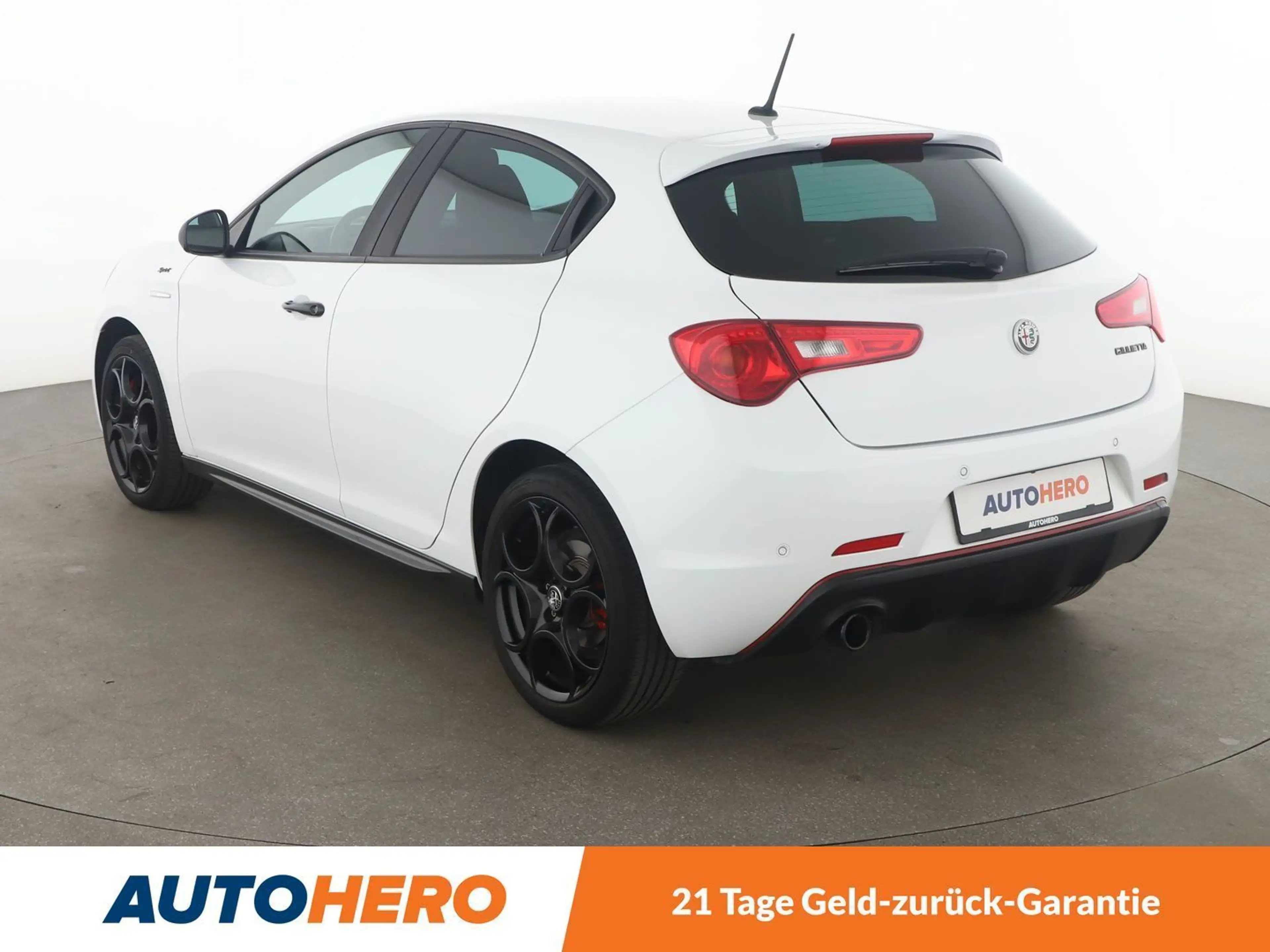 Alfa Romeo Giulietta 1.4 Turbo Sprint *NAVI*TEMPO*PDC*SHZ*ALU* — photo 4