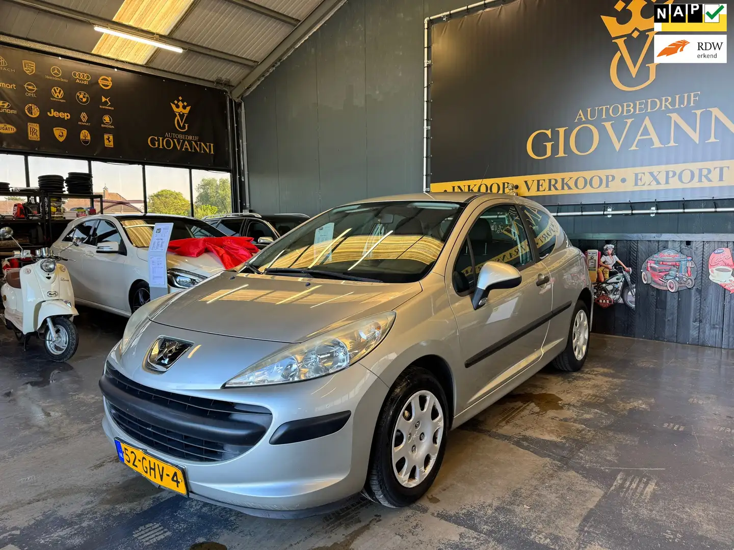 Peugeot 207 1.4 VTi XR inruilen is mogelijk Grijs - 1