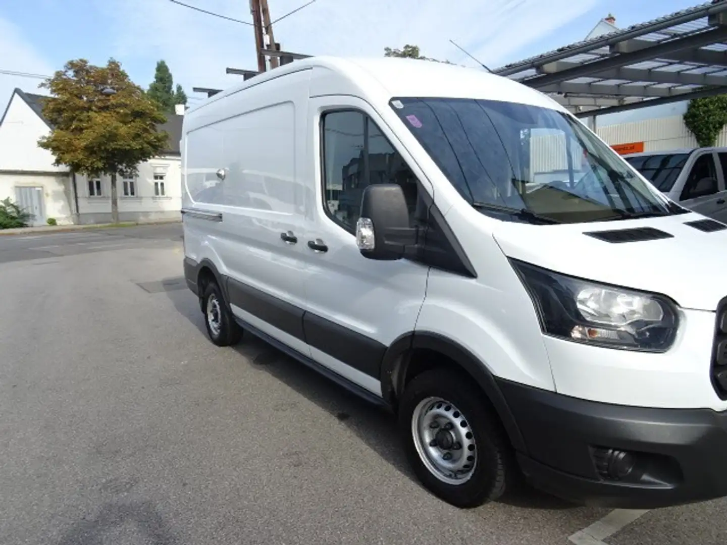 Ford Transit Transit Kasten 2,0 EcoBlue L2H2 290 Startup Weiß - 2