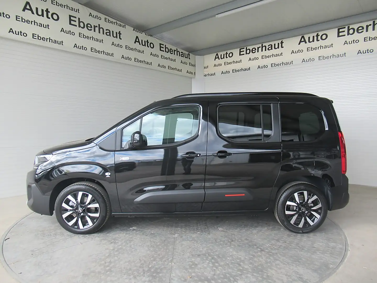 Citroen Berlingo BlueHDi 130 Max M *XTR *Holiday.Paket *Keyless ... Schwarz - 2