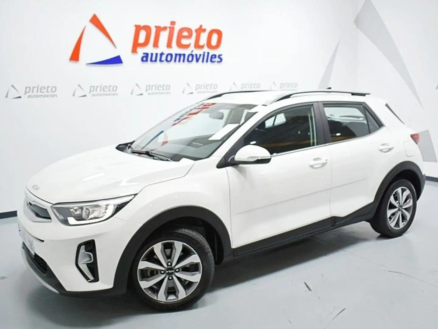 Kia Stonic 1.0 TGDi 74kW 100CV MHEV iMT Drive Blanco - 1
