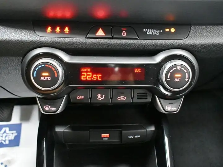 Kia Stonic 2022, foto 19