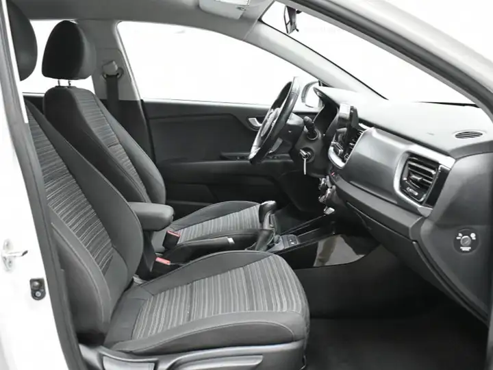 Kia Stonic 2022, foto 39
