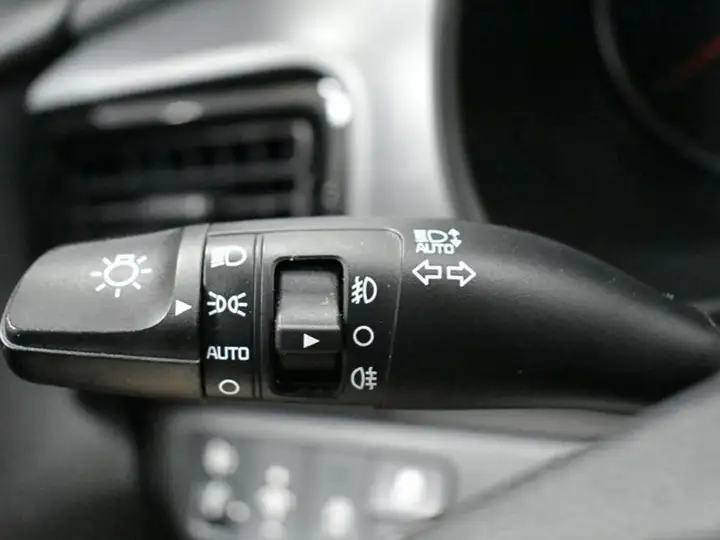 Kia Stonic 2022, foto 12