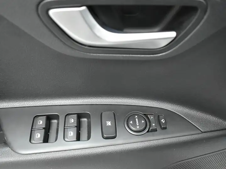Kia Stonic 2022, foto 10