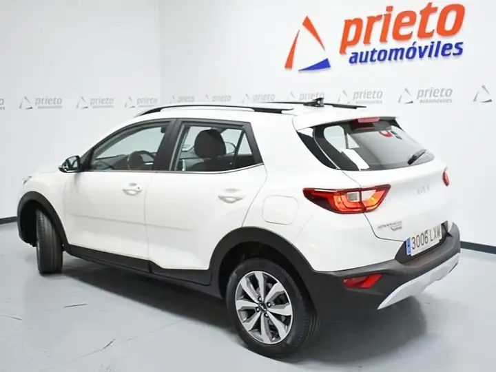 Kia Stonic 2022, foto 3