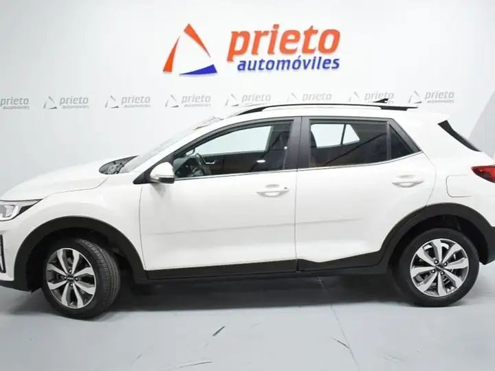 Kia Stonic 2022, foto 2