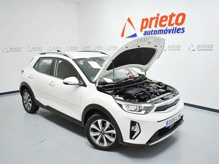 Kia Stonic 2022, foto 41