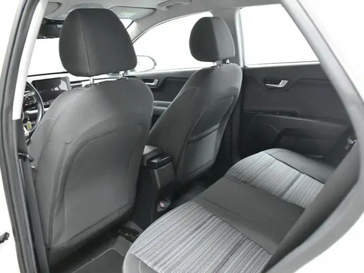 Kia Stonic 2022, foto 28
