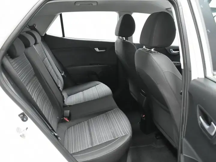 Kia Stonic 2022, foto 37